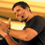 Tony Robbins talks about Financ...